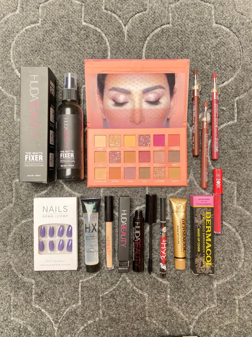 12 Items Complete Makeup & Beauty Deal Kit – Full Face Makeup Set with Nail Polish